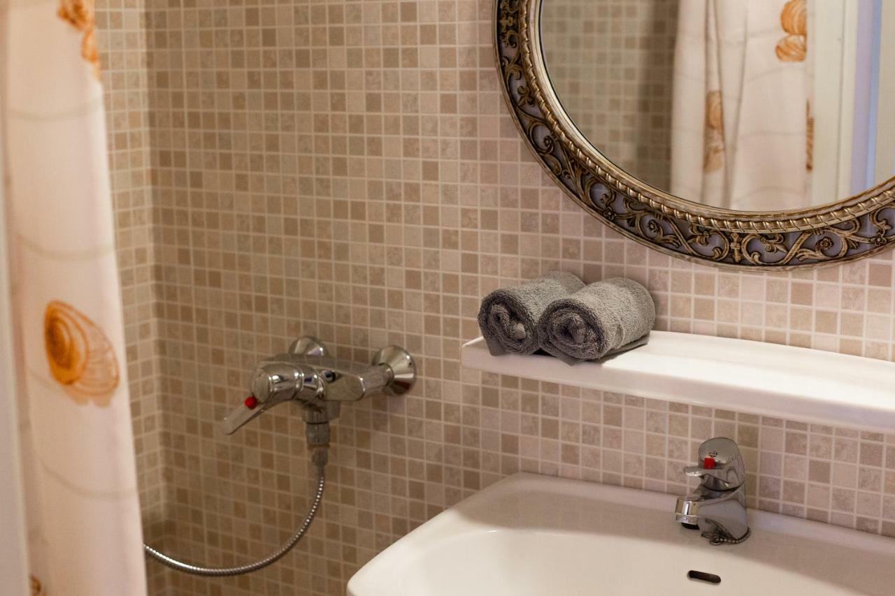 Suviste Guesthouse Kuressaare Bagian luar foto