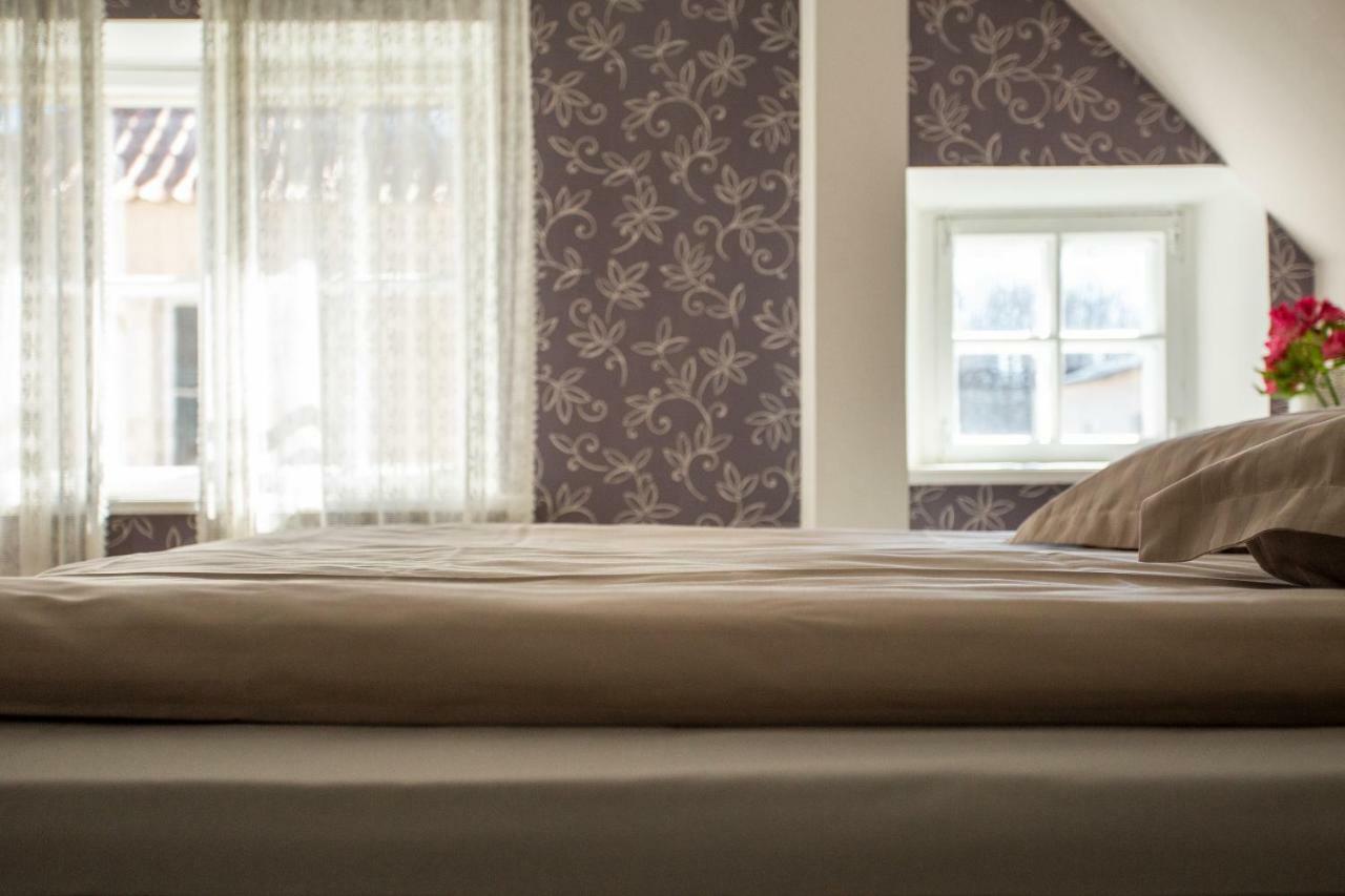 Suviste Guesthouse Kuressaare Bagian luar foto